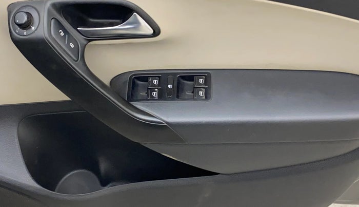 2012 Volkswagen Polo COMFORTLINE 1.2L PETROL, Petrol, Manual, 65,390 km, Driver Side Door Panels Control