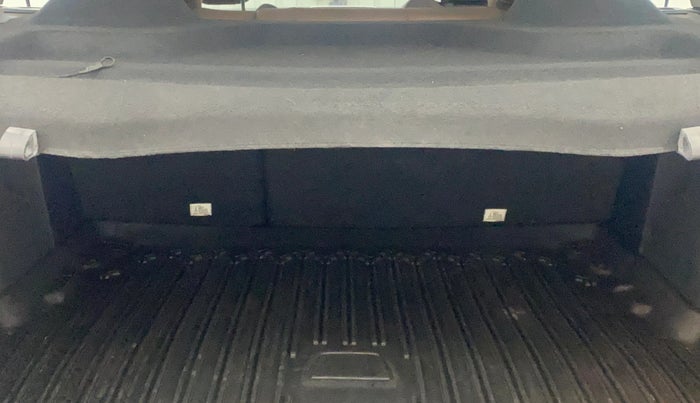 2020 Tata Harrier XZ PLUS 2.0L DUAL TONE, Diesel, Manual, 77,879 km, Boot Inside