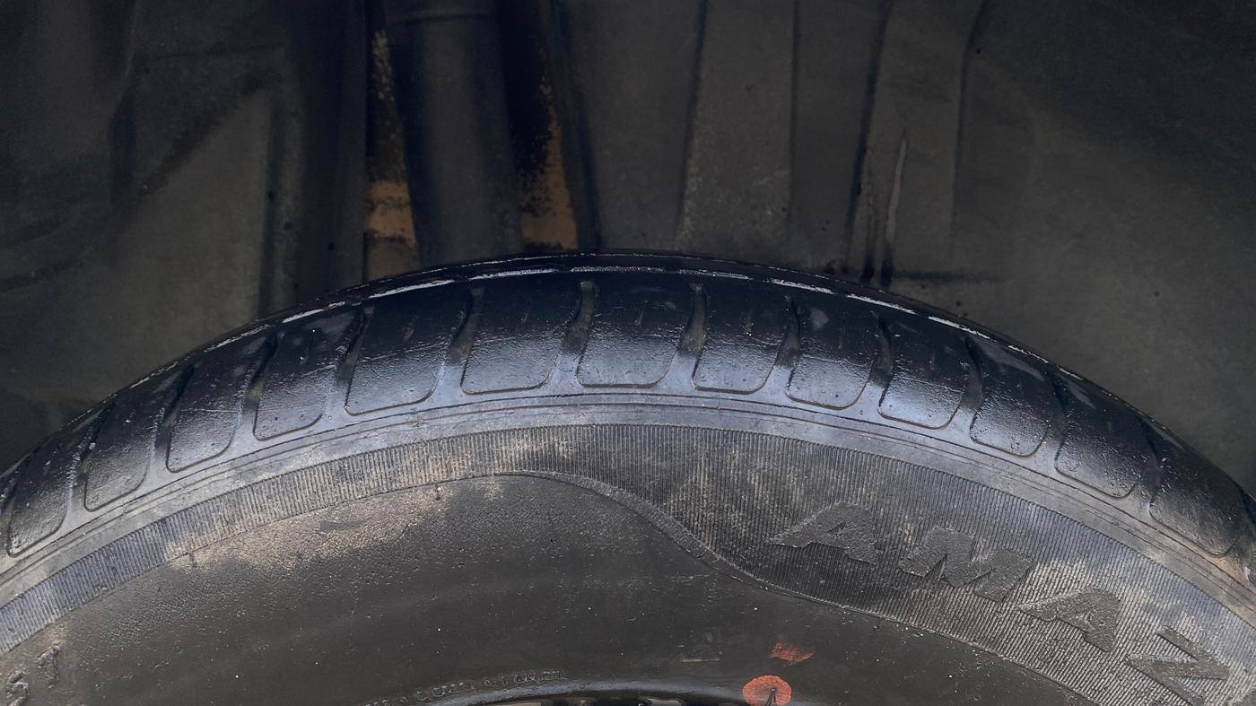 2020 Maruti Dzire VXI, Petrol, Manual, 72,922 km, Right Rear Tyre Tread