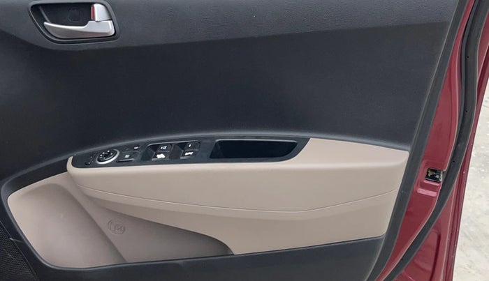 2015 Hyundai Grand i10 SPORTZ 1.2 KAPPA VTVT, Petrol, Manual, 54,303 km, Driver Side Door Panels Control