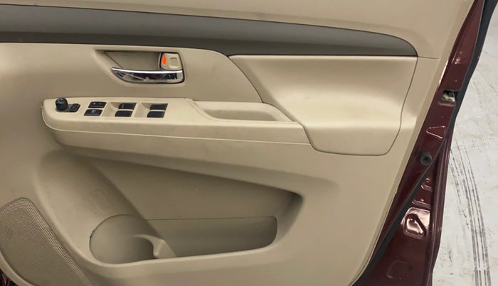 2022 Maruti Ertiga   VXI (O) CNG, CNG, Manual, 71,626 km, Driver Side Door Panels Control