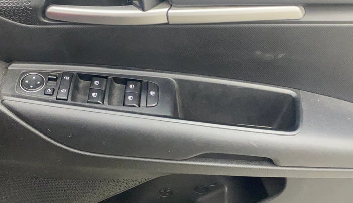 2021 KIA SONET HTK PLUS 1.0 IMT, Petrol, Manual, 23,140 km, Driver Side Door Panels Control