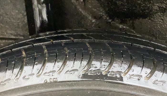 2019 Maruti S PRESSO VXI AMT, Petrol, Automatic, 14,562 km, Right Rear Tyre Tread