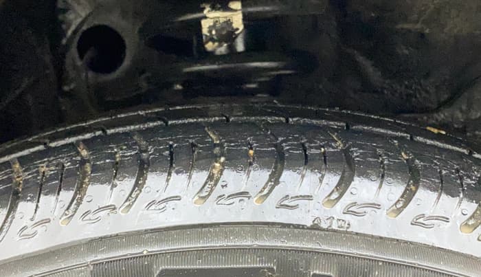 2019 Maruti S PRESSO VXI AMT, Petrol, Automatic, 14,562 km, Right Front Tyre Tread