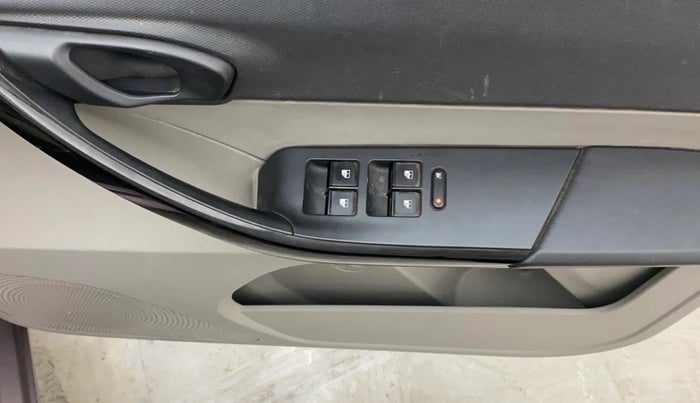 2017 Tata Tiago XTA PETROL, Petrol, Automatic, 1,03,193 km, Driver Side Door Panels Control