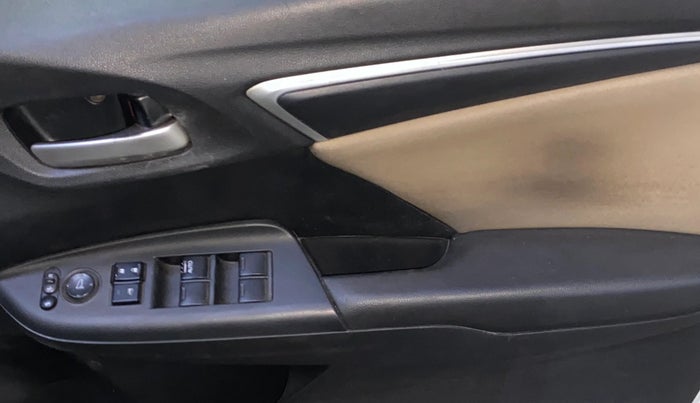 2021 Honda Jazz 1.2L I-VTEC ZX CVT, Petrol, Automatic, 37,560 km, Driver Side Door Panels Control