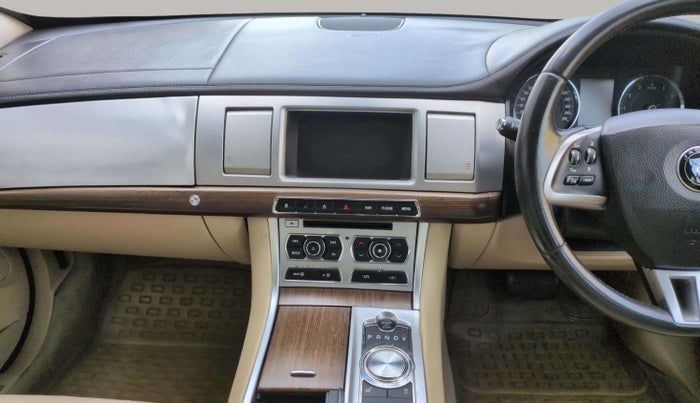 2015 Jaguar XF PETROL 2.0, Petrol, Automatic, 36,442 km, Air Conditioner