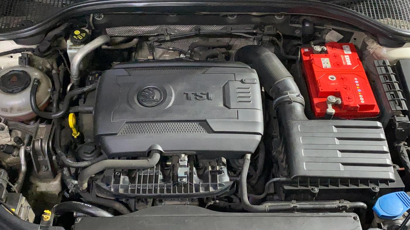 2019 Skoda Octavia L&K 1.8 TSI AT, Petrol, Automatic, 41,967 km, Engine View