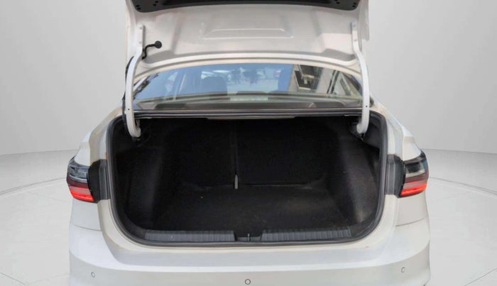 2022 Volkswagen VIRTUS TOPLINE TSI 1.0 AT, Petrol, Automatic, 26,244 km, Boot Inside