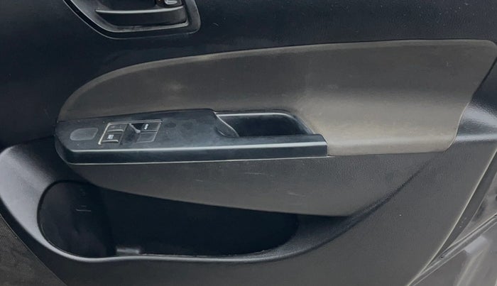 2017 Maruti Swift LXI (O), Petrol, Manual, 54,121 km, Driver Side Door Panels Control