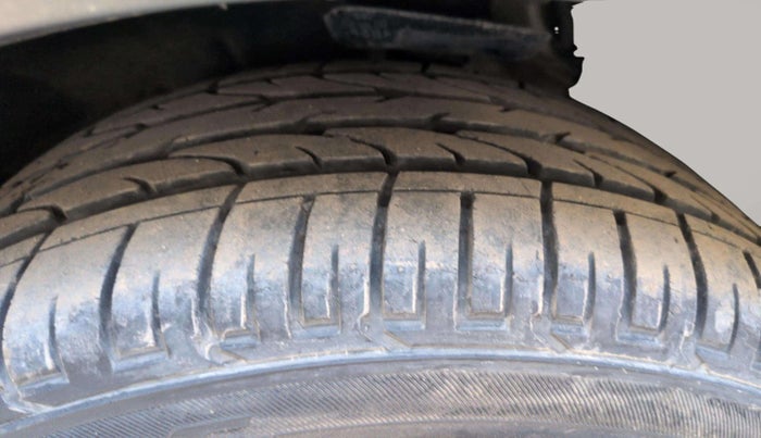 2018 Audi Q3 30 TDI Premium FWD, Diesel, Automatic, 71,916 km, Right Front Tyre Tread