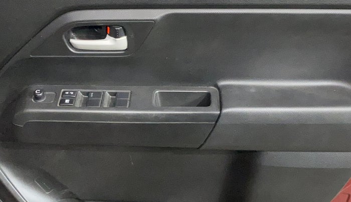 2024 Maruti New Wagon-R VXI 1.0 AMT, Petrol, Automatic, 6,067 km, Driver Side Door Panels Control