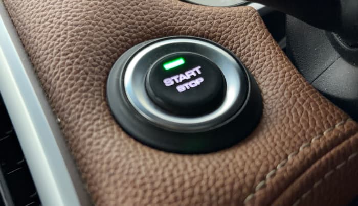 2021 MG HECTOR PLUS SHARP 1.5 PETROL TURBO HYBRID MT 6-STR, Petrol, Manual, 45,040 km, Keyless Start/ Stop Button