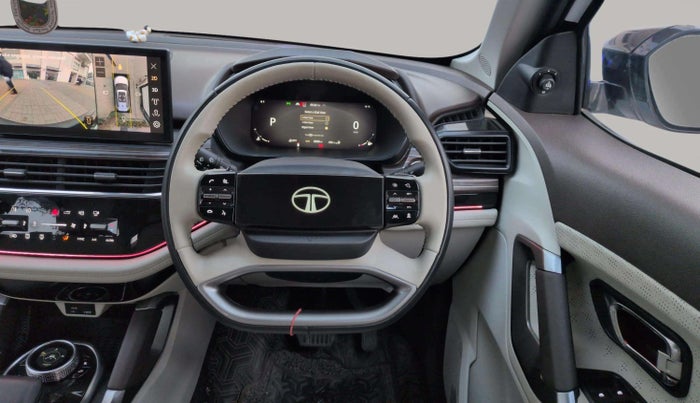 2025 Tata Safari ACCOMPLISHED PLUS 6 STR DUAL TONE AT, Diesel, Automatic, 6,964 km, Steering Wheel Close Up