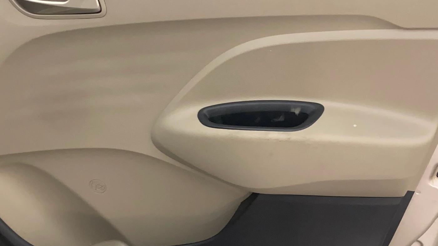 2021 Hyundai NEW SANTRO ASTA AMT, Petrol, Automatic, 21,067 km, Driver Side Door Panels Control