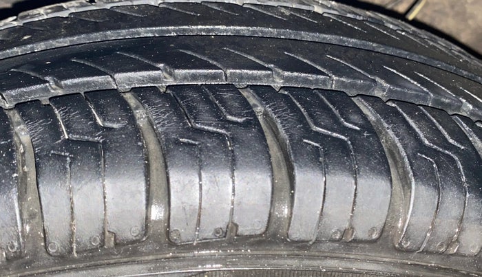 2022 Hyundai GRAND I10 NIOS SPORTZ 1.2 KAPPA VTVT, Petrol, Manual, 23,578 km, Left Front Tyre Tread