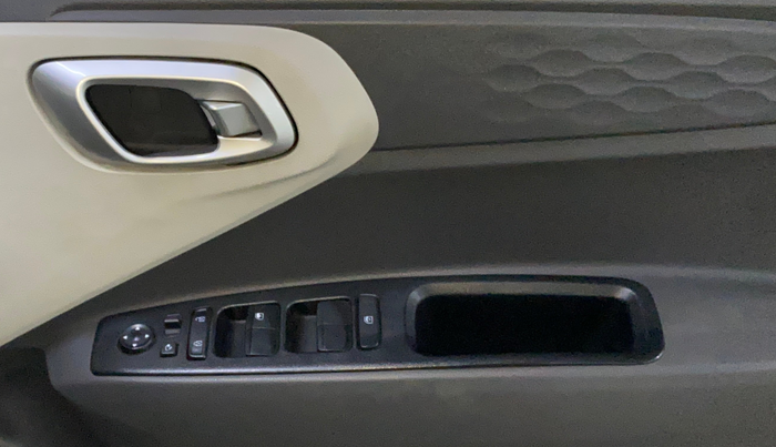 2022 Hyundai GRAND I10 NIOS SPORTZ 1.2 KAPPA VTVT, Petrol, Manual, 23,578 km, Driver Side Door Panels Control