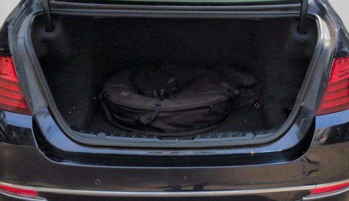 2014 BMW 5 Series 525D LUXURY PLUS, Diesel, Automatic, 58,283 km, Boot Inside