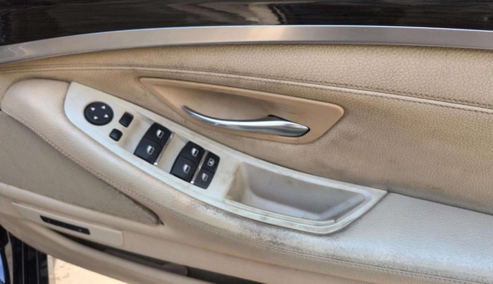 2014 BMW 5 Series 525D LUXURY PLUS, Diesel, Automatic, 58,283 km, Driver Side Door Panels Control