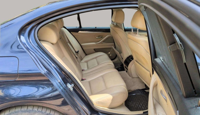 2014 BMW 5 Series 525D LUXURY PLUS, Diesel, Automatic, 58,283 km, Right Side Rear Door Cabin