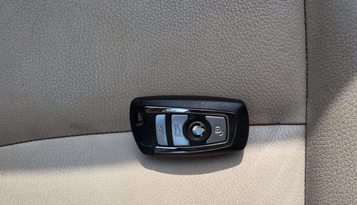 2014 BMW 5 Series 525D LUXURY PLUS, Diesel, Automatic, 58,283 km, Key Close Up