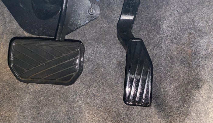 2015 Maruti Celerio VXI AMT, Petrol, Automatic, 40,079 km, Pedals