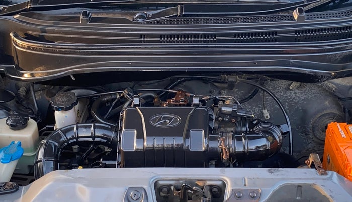 2014 Hyundai Eon ERA +, Petrol, Manual, 17,518 km, Engine View