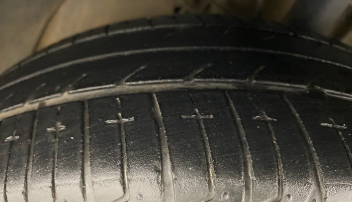 2018 Tata TIGOR Revotron XZA 1.2, Petrol, Automatic, 27,337 km, Left Front Tyre Tread
