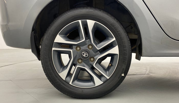 2018 Tata TIGOR Revotron XZA 1.2, Petrol, Automatic, 27,337 km, Right Rear Wheel