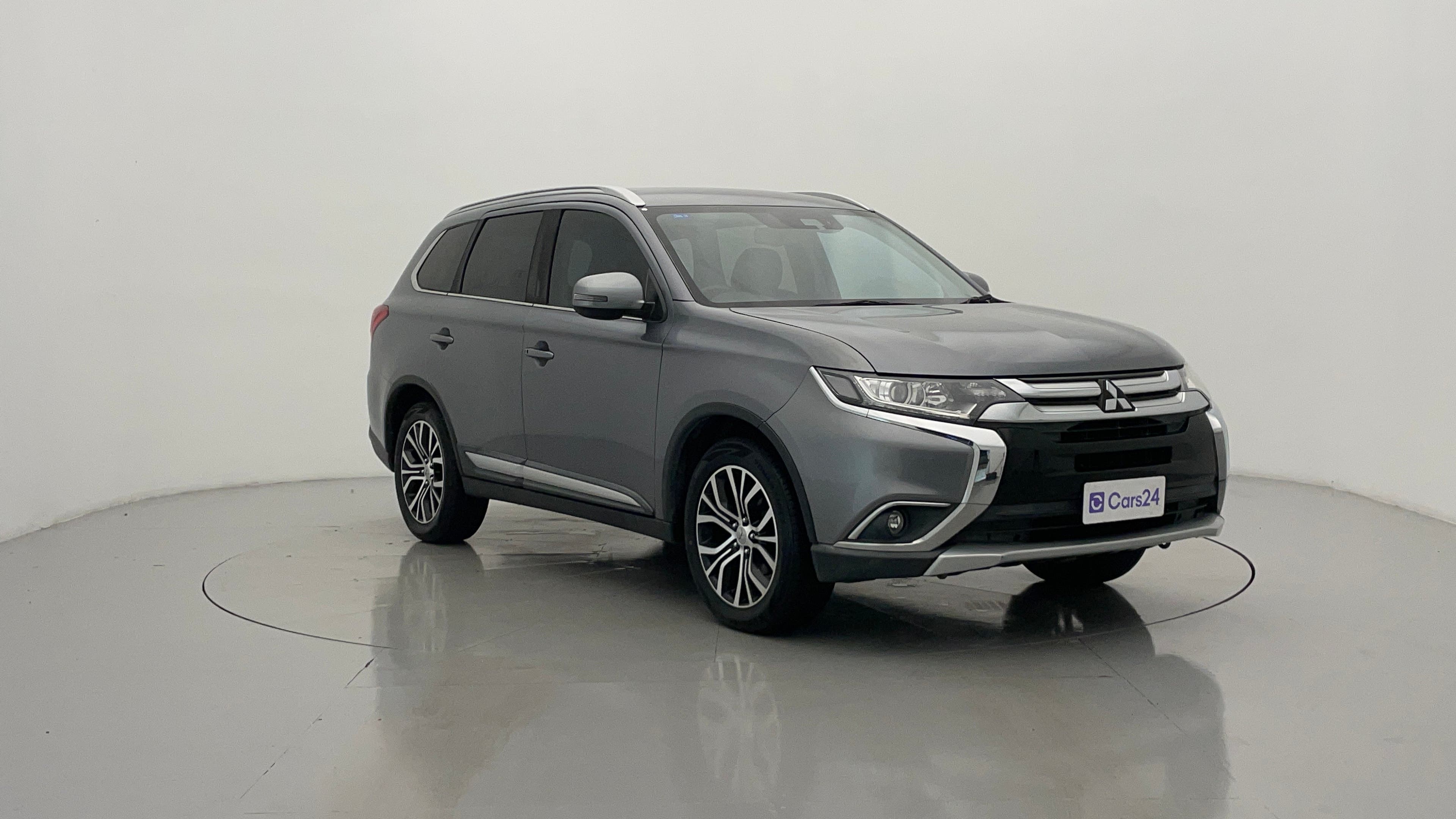 Mitsubishi Outlander image