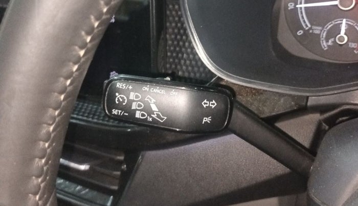 2021 Skoda KUSHAQ STYLE 1.0L TSI MT, Petrol, Manual, 57,767 km, Adaptive Cruise Control