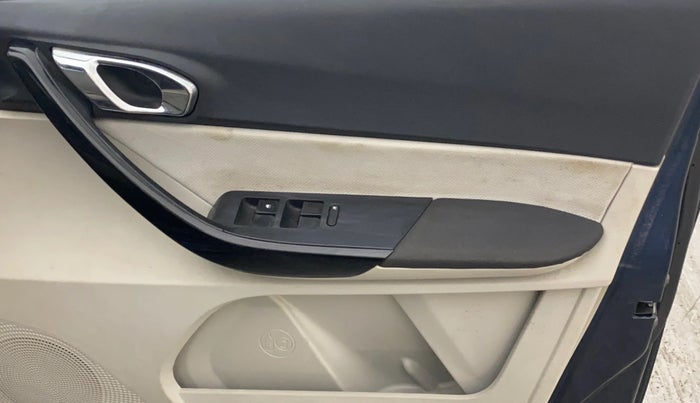 2022 Tata TIGOR XZ PLUS CNG, CNG, Manual, 27,920 km, Driver Side Door Panels Control
