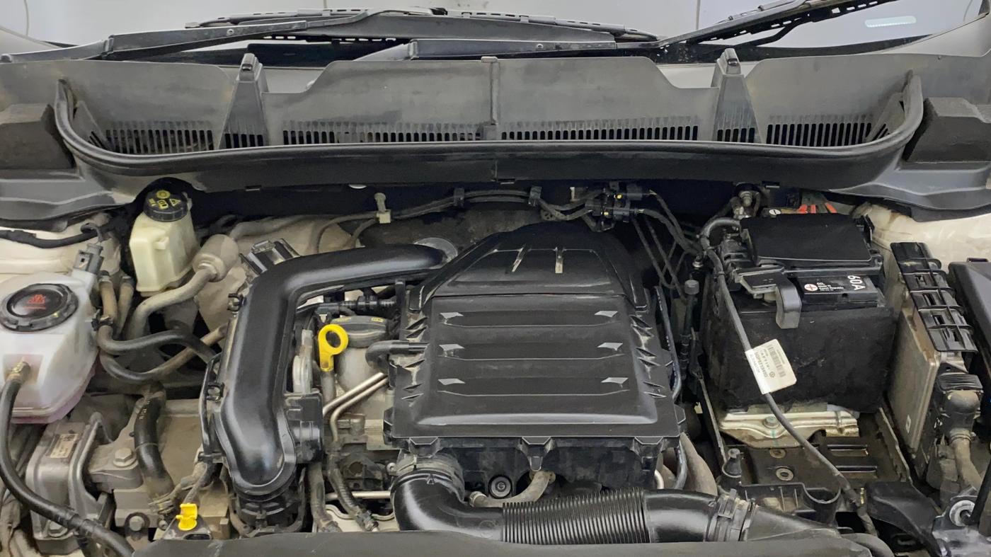 2022 Volkswagen TAIGUN TOPLINE 1.0 TSI AT, Petrol, Automatic, 55,428 km, Engine View