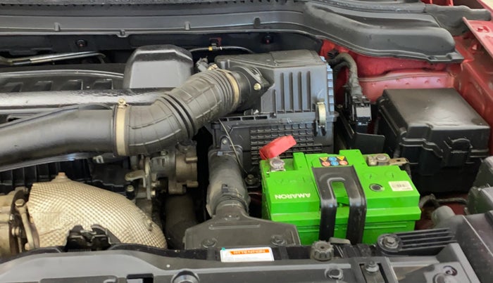 2019 Mahindra XUV300 W8 (O) 1.5 DIESEL, Diesel, Manual, 62,977 km, Engine View - Left