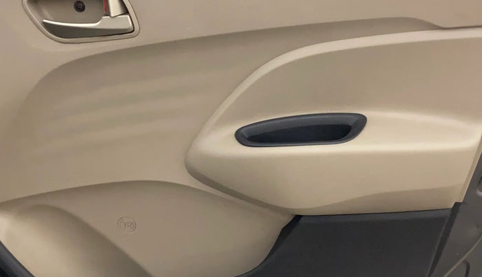 2019 Hyundai NEW SANTRO SPORTZ CNG, CNG, Manual, 1,00,156 km, Driver Side Door Panels Control