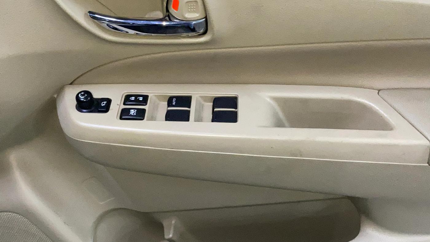 2021 Maruti Ciaz ALPHA 1.5 SHVS PETROL, Petrol, Manual, 92,897 km, Driver Side Door Panels Control