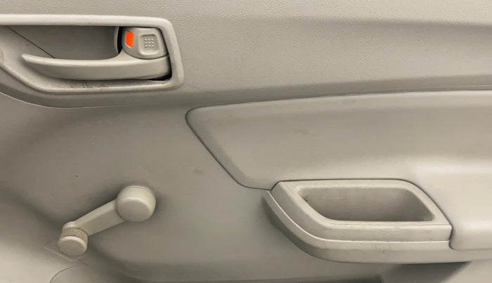 2020 Maruti Dzire LXI, Petrol, Manual, 77,035 km, Driver Side Door Panels Control