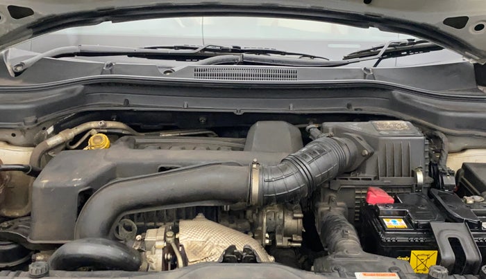 2019 Mahindra XUV300 W6 1.5 DIESEL, Diesel, Manual, 88,443 km, Engine View