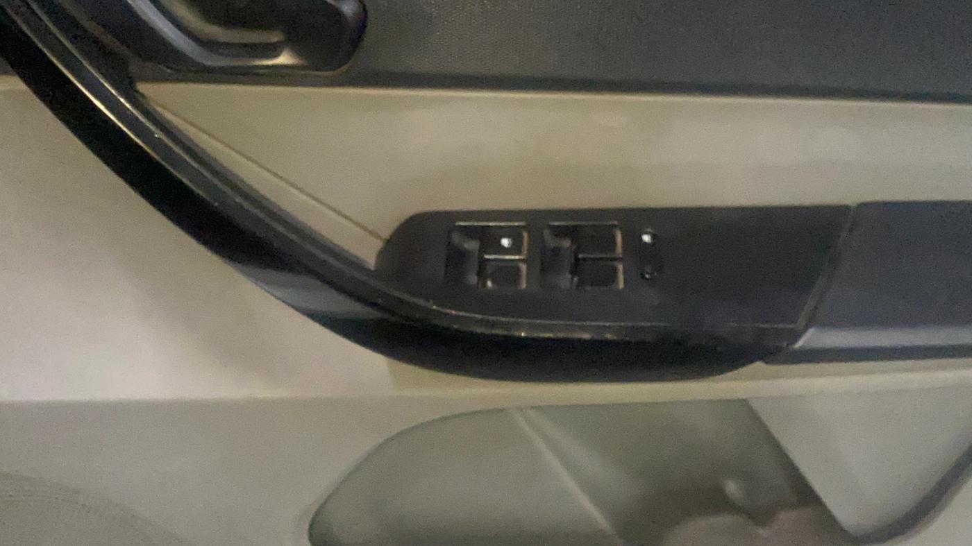 2018 Tata Tiago XT PETROL, Petrol, Manual, 75,925 km, Driver Side Door Panels Control
