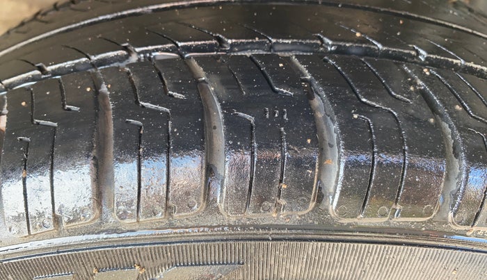 2018 Tata Tiago XT PETROL, Petrol, Manual, 60,562 km, Left Front Tyre Tread