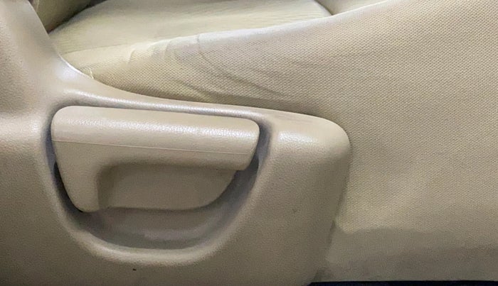 2015 Honda Amaze 1.5L I-DTEC E, Diesel, Manual, 89,284 km, Driver Side Adjustment Panel