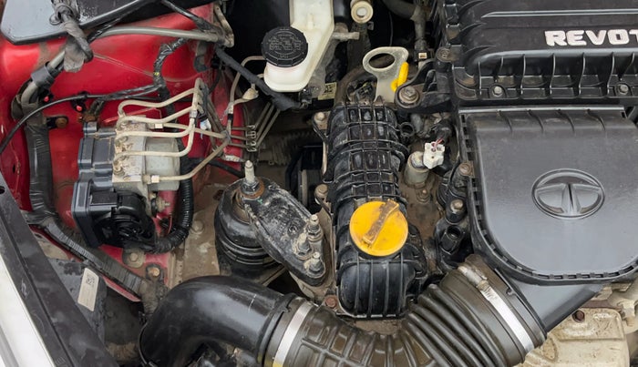 2018 Tata Tiago XZA PETROL, CNG, Automatic, 34,227 km, Engine View - Right