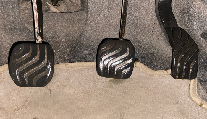 2016 Datsun Redi Go T (O), Petrol, Manual, 32,200 km, Pedals