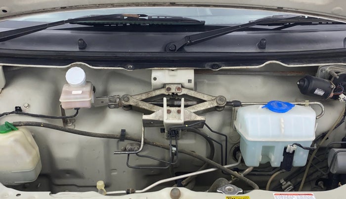 2020 Maruti Eeco 5 STR WITH A/C+HTR, Petrol, Manual, 30,185 km, Engine View