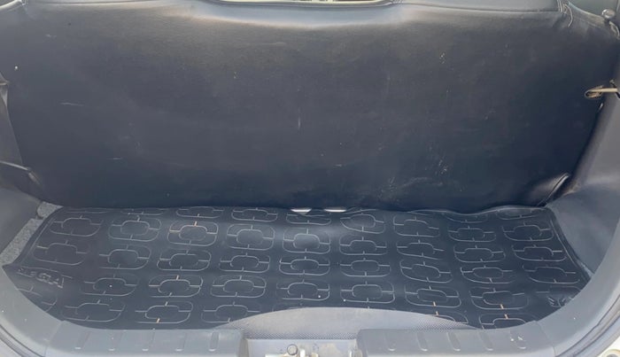 2018 Maruti Alto 800 LXI, Petrol, Manual, 32,383 km, Boot Inside