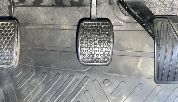 2018 Maruti Alto 800 LXI, Petrol, Manual, 32,383 km, Pedals