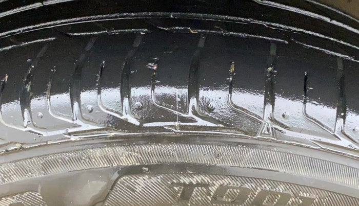 2024 Tata NEXON Fearless Plus S 1.2 Revotron 7DCA Dark Edition, Petrol, Automatic, 37,581 km, Right Rear Tyre Tread