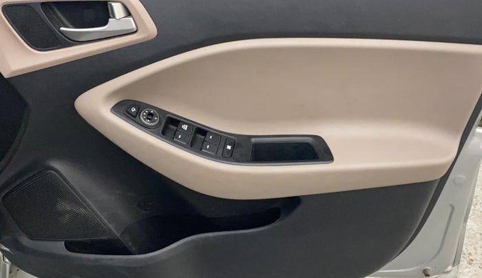 2019 Hyundai Elite i20 SPORTZ PLUS 1.2, Petrol, Manual, 72,454 km, Driver Side Door Panels Control