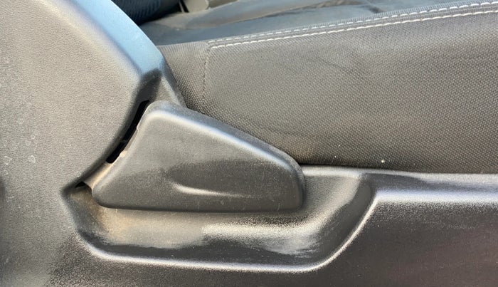 2018 Datsun Redi Go T (O), Petrol, Manual, 61,237 km, Driver Side Adjustment Panel