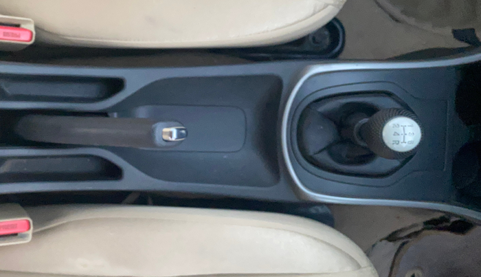 2019 Honda City 1.5L I-VTEC V MT, Petrol, Manual, 34,159 km, Gear Lever